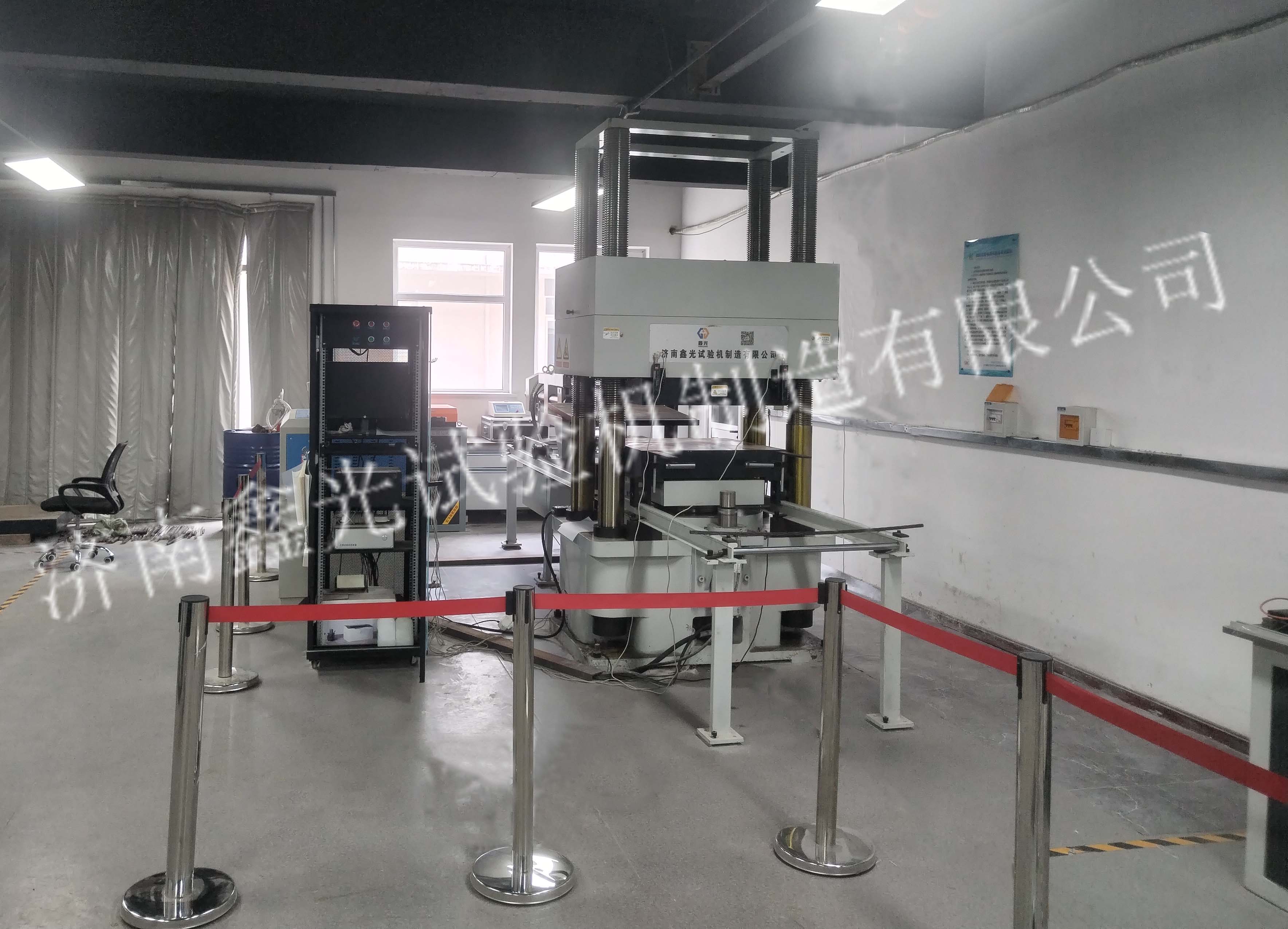 压剪试验机客户现场